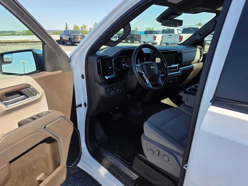 Certified 2026 Chevrolet Silverado 1500 LT AWD/4WD image 19