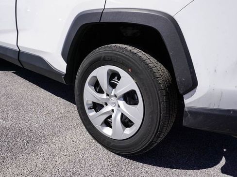 Used 2024 Toyota RAV4 LE image 6