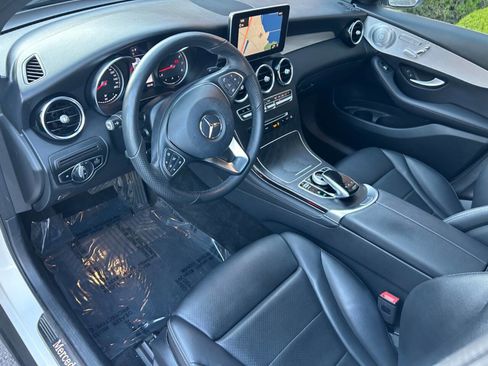 Used 2019 Mercedes-Benz GLC 300 4MATIC w/ Multimedia Package image 29