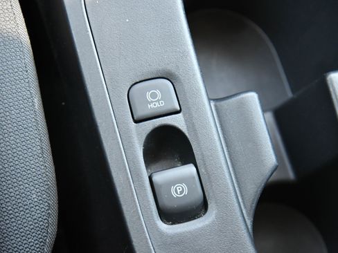 Used 2025 Toyota Corolla LE FWD image 27