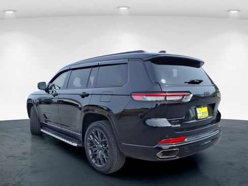 Used 2025 Jeep Grand Cherokee L Summit w/ Obsidian Package image 11