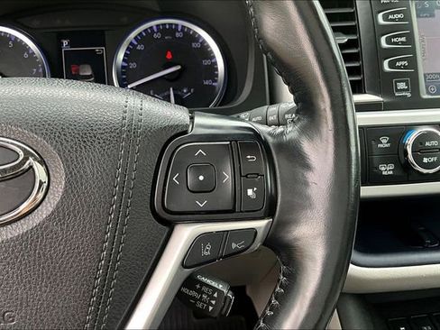 Used 2019 Toyota Highlander Limited Platinum w/ Protection Package #3 AWD/4WD image 12