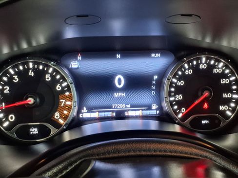 Used 2021 Jeep Renegade Latitude FWD image 15