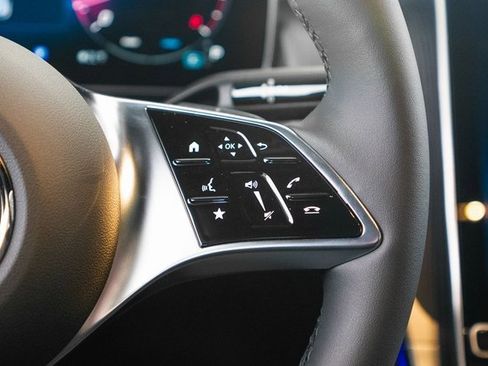 New 2026 Mercedes-Benz GLC 300 4MATIC image 17