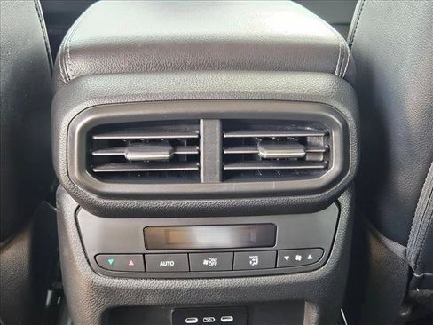 Used 2024 Honda Pilot EX-L image 16