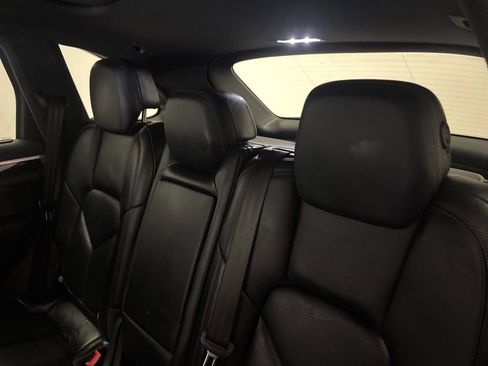 Used 2015 Porsche Cayenne S AWD/4WD image 15