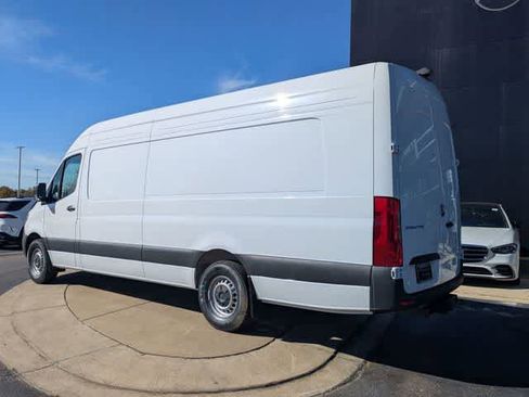 Used 2026 Mercedes-Benz Sprinter 2500 image 6