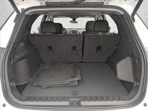 Used 2024 Chevrolet Equinox LT FWD image 6