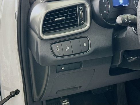 Used 2019 Kia Sorento AWD V6 image 11