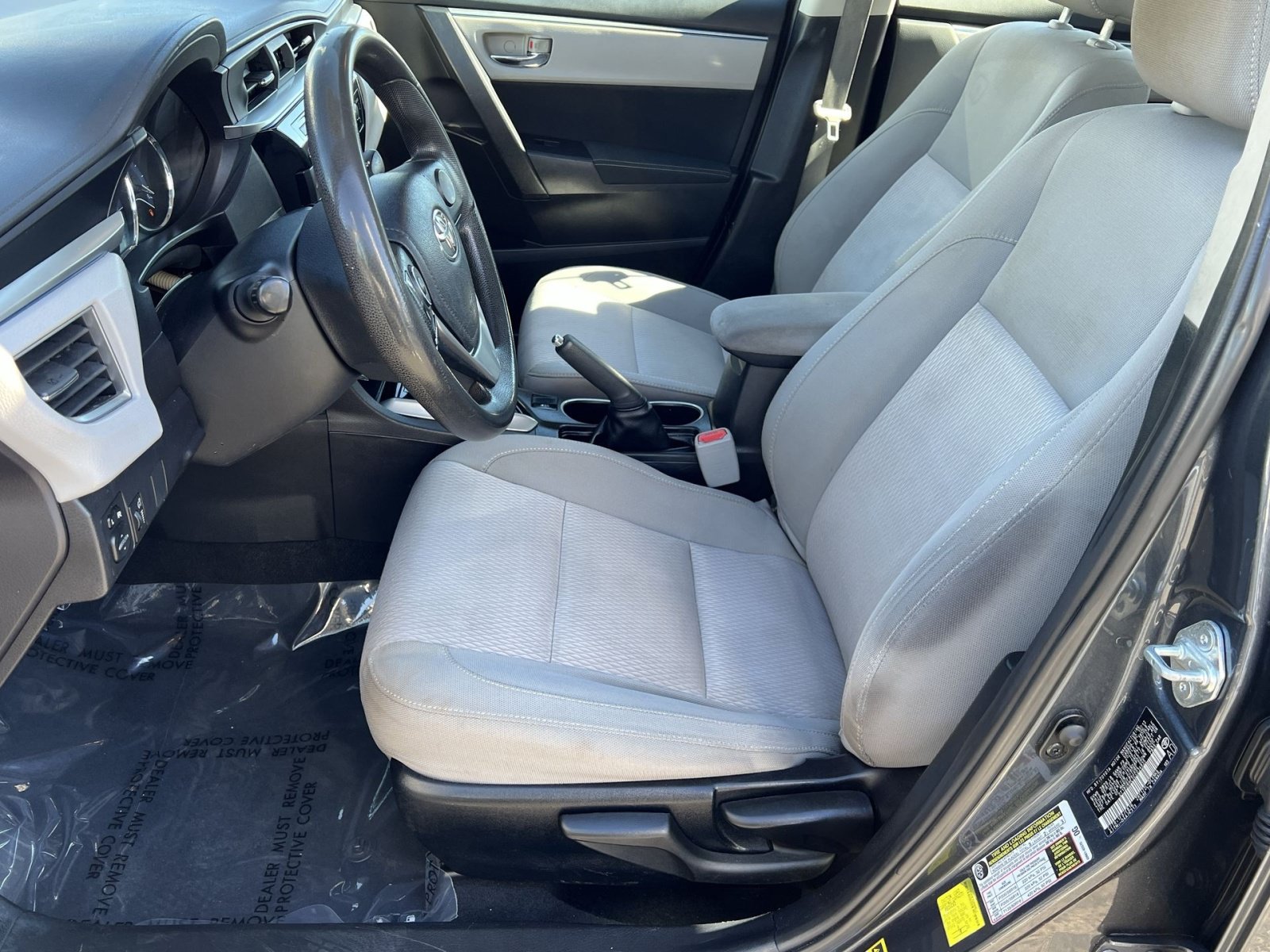 Used 2014 Toyota Corolla LE FWD image 6