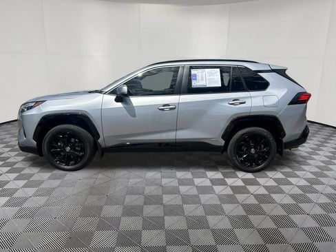 Used 2023 Toyota RAV4 SE AWD/4WD image 4
