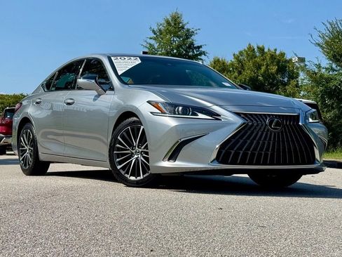 Certified 2022 Lexus ES 350 w/ Premium Package FWD image 2