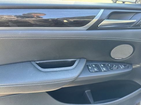 Used 2017 BMW X3 xDrive28i AWD/4WD image 9