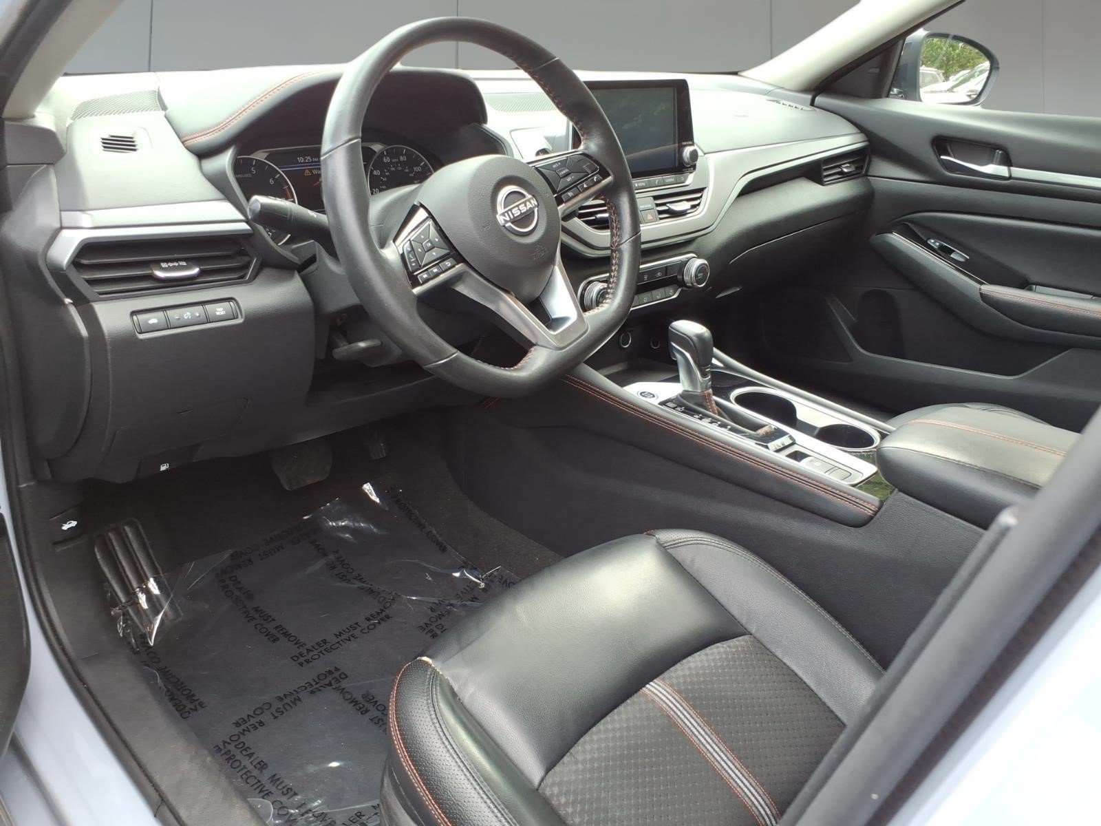 Used 2024 Nissan Altima 2.5 SR AWD/4WD image 8