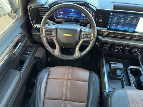 Used 2023 Chevrolet Silverado 1500 High Country image 13