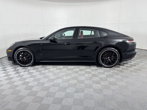 Used 2021 Porsche Panamera w/ Premium Package RWD image 2