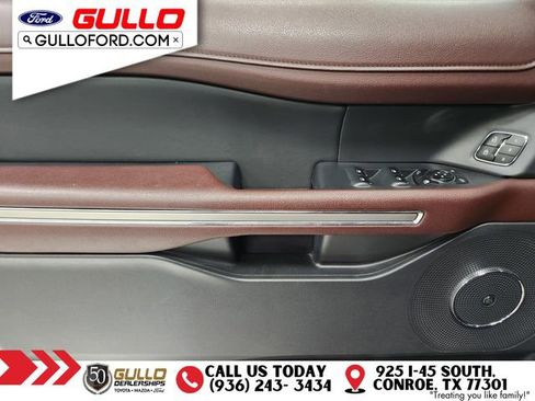 Used 2023 Ford Expedition Max Limited image 21