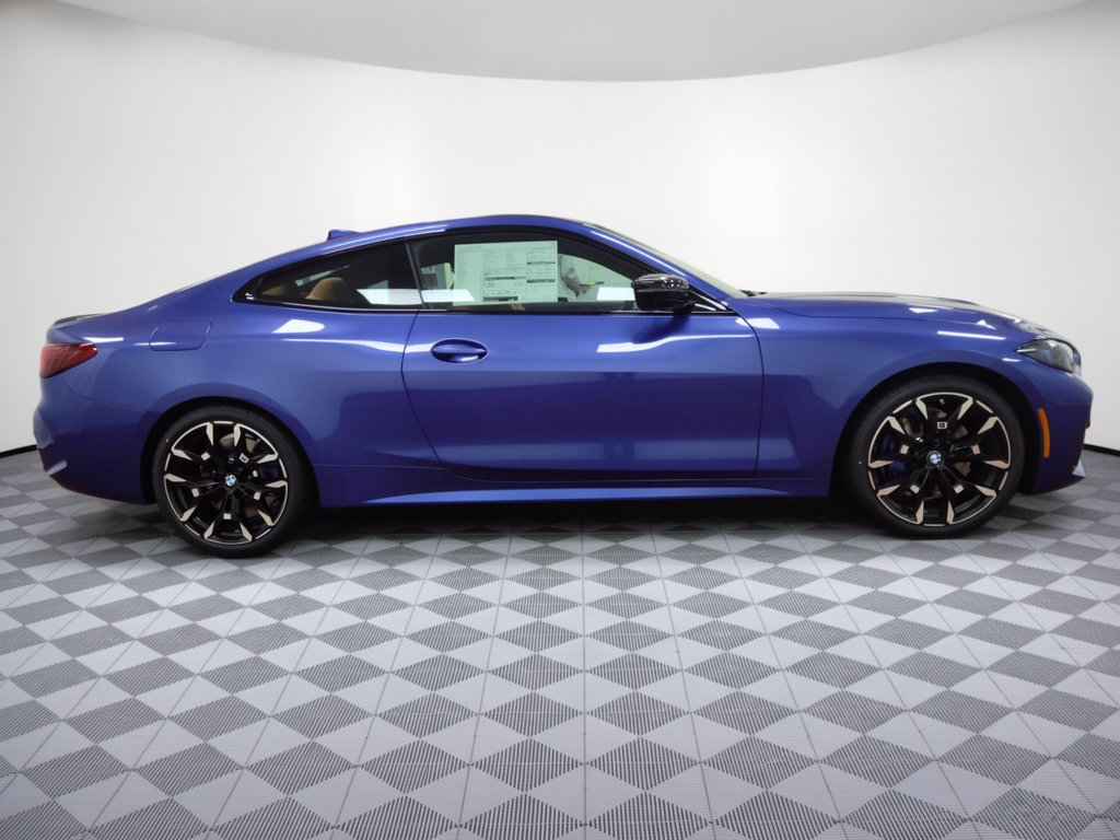 Used 2026 BMW 430i xDrive Coupe w/ M Sport Package AWD/4WD image 8