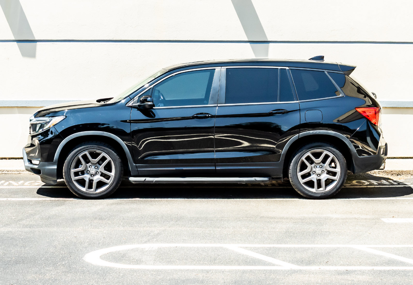 Used 2022 Honda Passport EX-L image 4