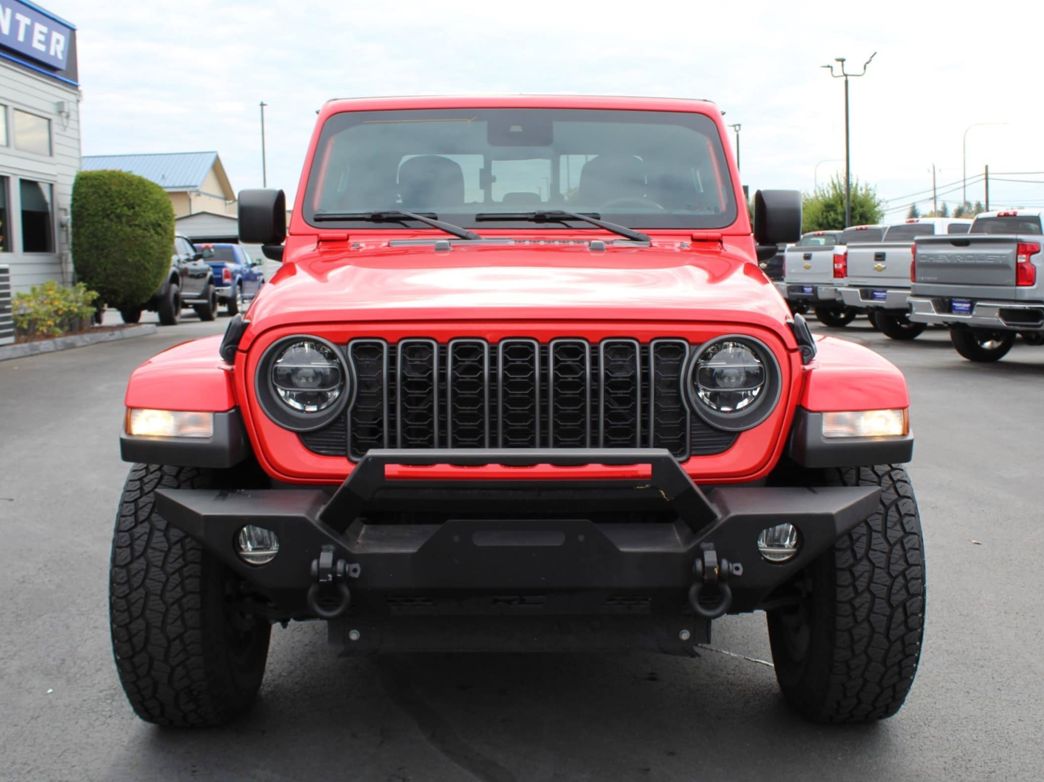 Used 2024 Jeep Gladiator Sport AWD/4WD image 10