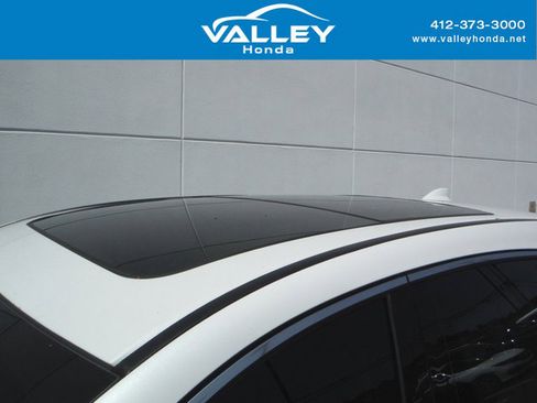 Used 2022 Acura RDX AWD w/ Advance Package image 3