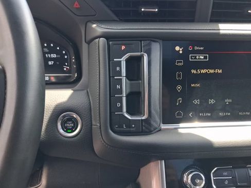 Used 2024 GMC Yukon XL Denali AWD/4WD image 21