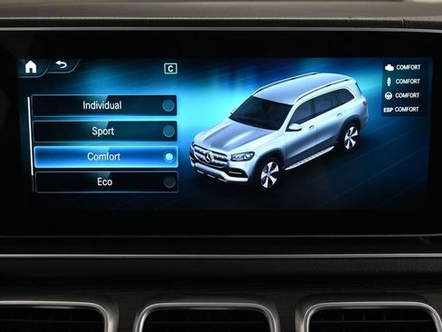 Used 2023 Mercedes-Benz GLS 580 4MATIC image 40