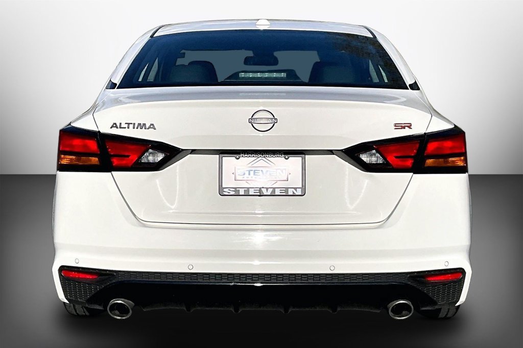 Used 2024 Nissan Altima 2.5 SR FWD image 5