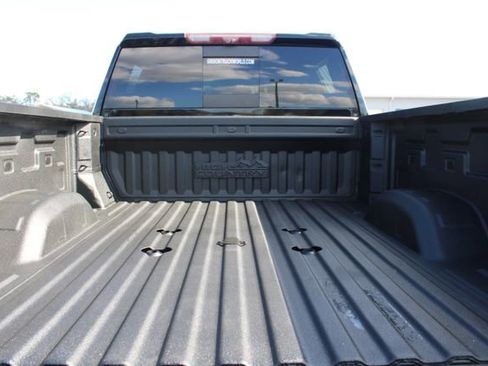 Used 2020 Chevrolet Silverado 3500 High Country w/ Z71 Off-Road Package image 10