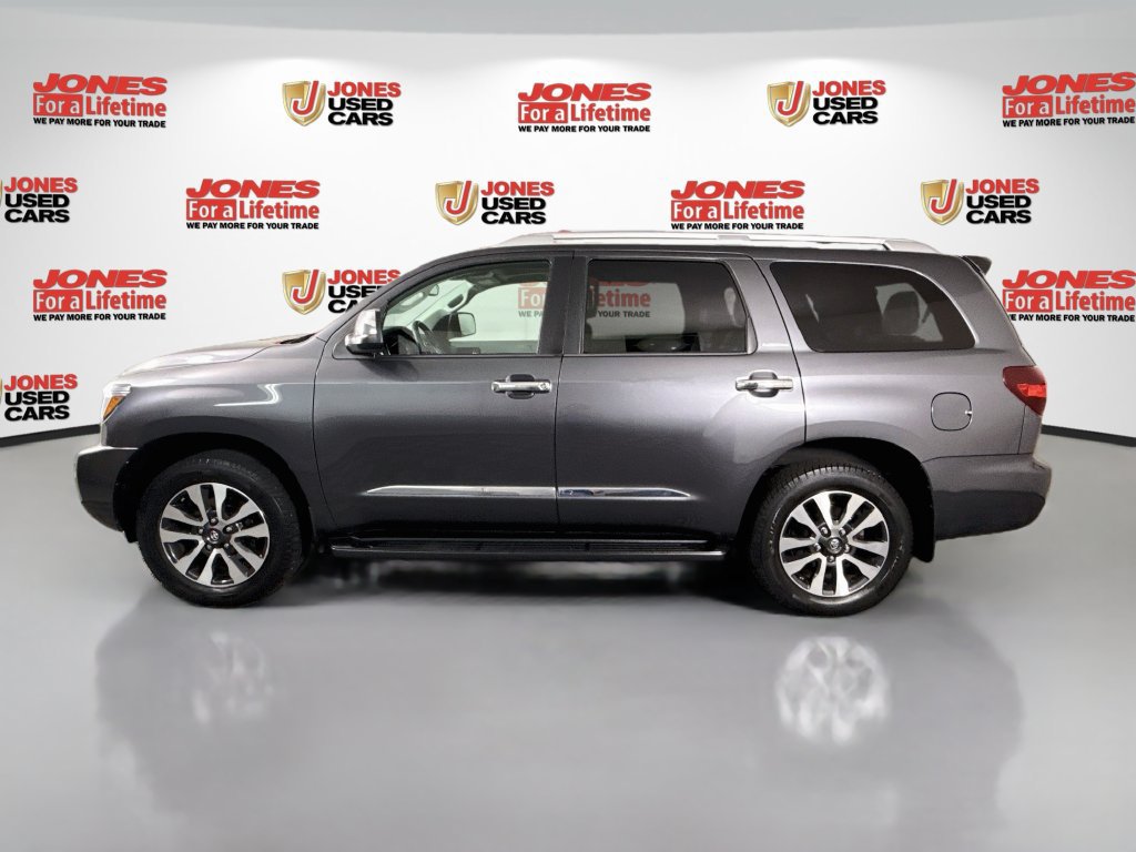 Used 2018 Toyota Sequoia Limited w/ Safety & Convenience Package AWD/4WD image 15