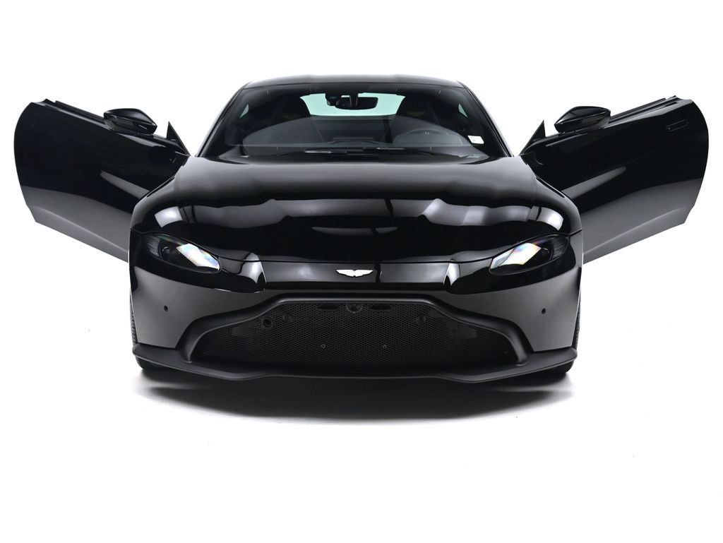 Used 2022 Aston Martin V8 Vantage Coupe RWD image 7