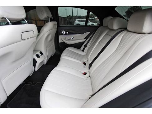 Used 2019 Mercedes-Benz E 300 image 14