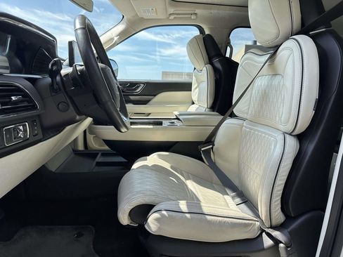 Used 2022 Lincoln Navigator L Black Label AWD/4WD image 7