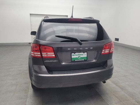 Used 2020 Dodge Journey SE w/ SE Popular Equipment Group image 6