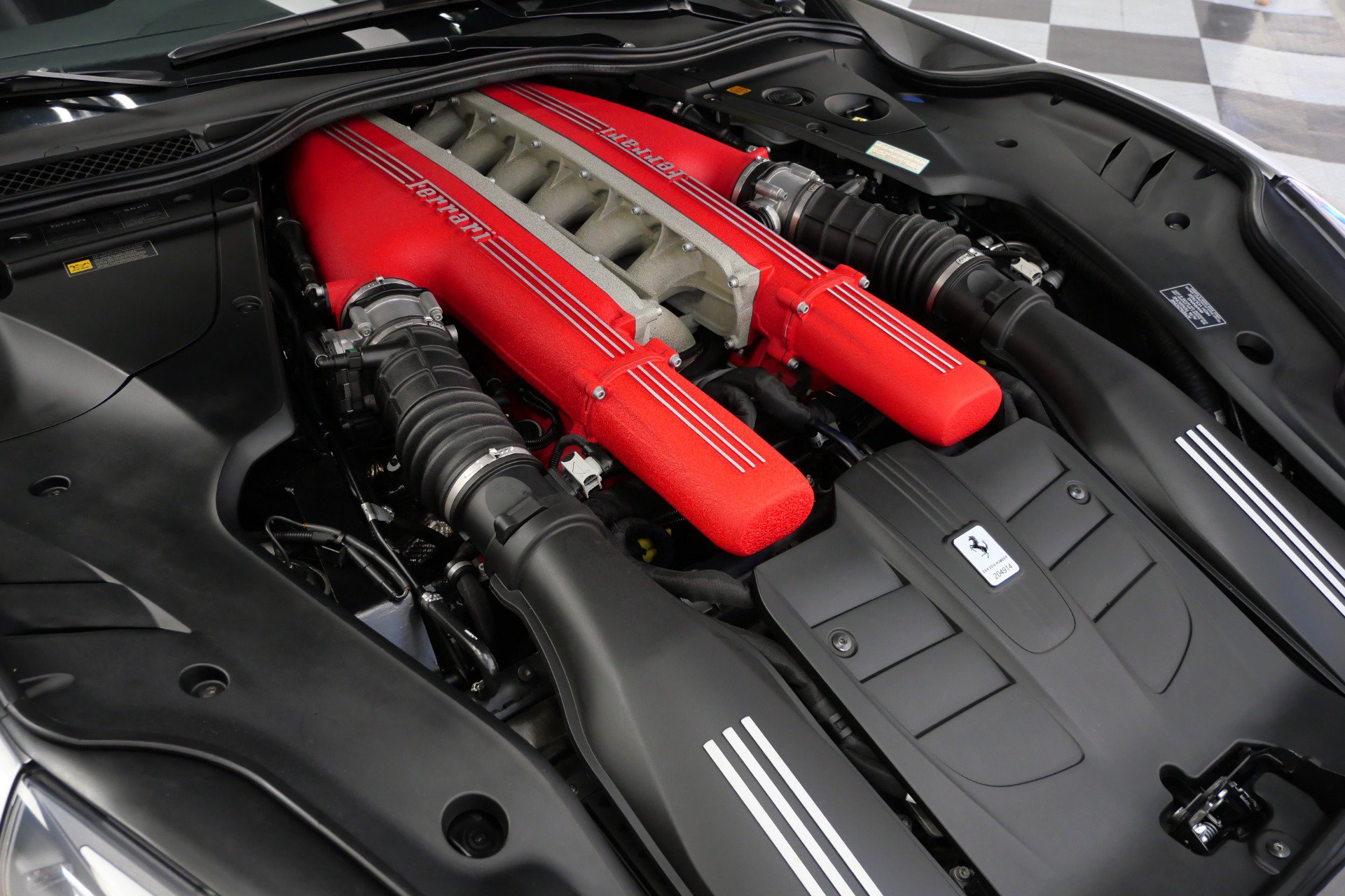 Used 2015 Ferrari F12 Berlinetta RWD image 42