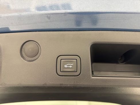 Used 2026 Chevrolet Equinox LT w/ Convenience Package II FWD image 29