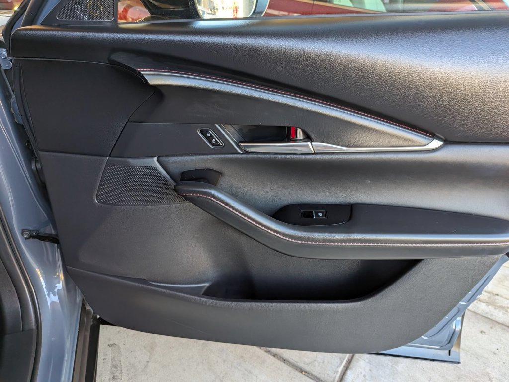 Used 2025 MAZDA CX-30 AWD 2.5 S w/ Preferred Package image 32