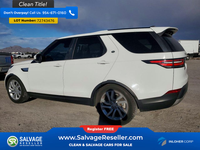 Used 2017 Land Rover Discovery HSE AWD/4WD image 3