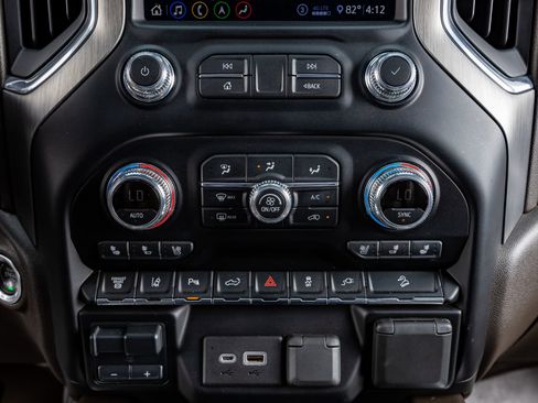 Used 2020 GMC Sierra 2500 Denali w/ Denali Ultimate Package image 27