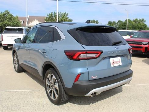 Used 2024 Ford Escape Platinum AWD/4WD image 4