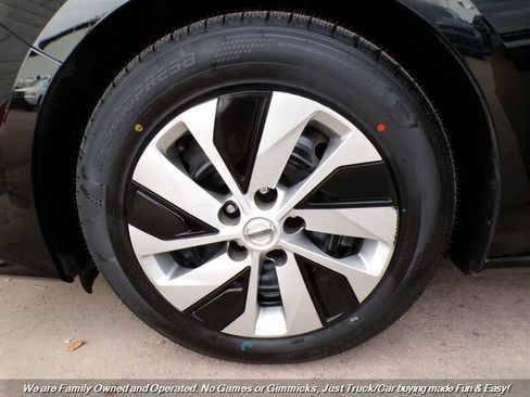 Used 2020 Nissan Altima 2.5 S FWD image 34
