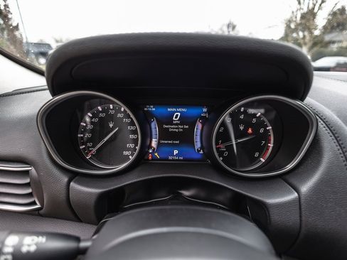 Used 2017 Maserati Levante S image 6