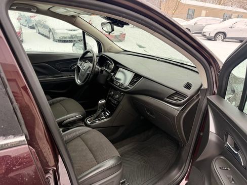 Used 2017 Buick Encore Preferred image 9