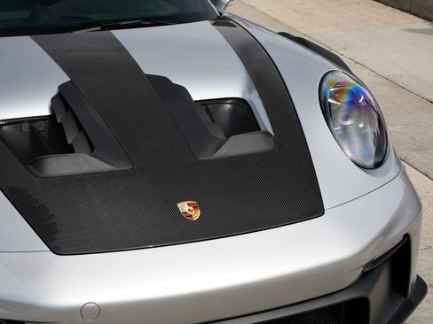 Used 2025 Porsche 911 GT3 RS image 32