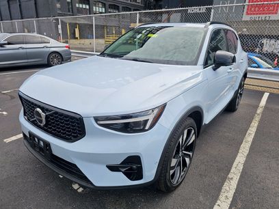 Certified 2025 Volvo XC40 B5 Ultra