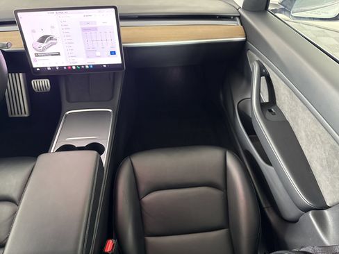 Used 2021 Tesla Model 3 Long Range AWD/4WD image 25