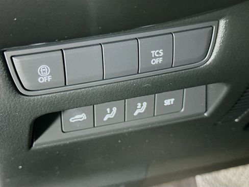 Used 2025 MAZDA CX-50 AWD 2.5 S w/ Premium Plus Pkg image 17