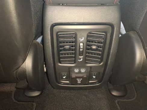 Used 2023 Dodge Durango GT AWD/4WD image 19
