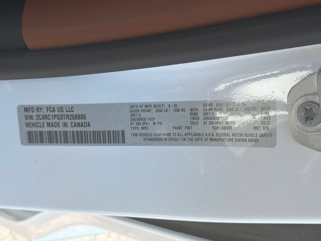 Used 2026 Chrysler Pacifica Pinnacle FWD image 35