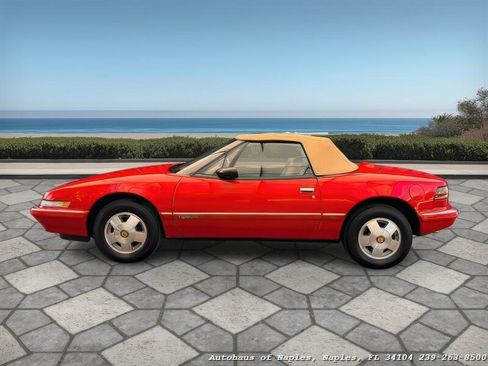 Used 1990 Buick Reatta Convertible image 1